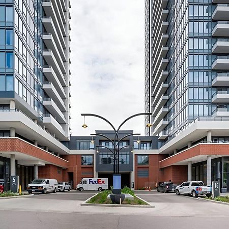 Newly Built Condo With Amazing Views Kitchener Exterior foto